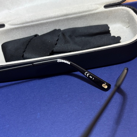 Carrera Dark Aviator Sunglasses with Case polarized lenses - Picture 4 of 5